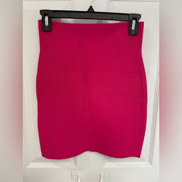 BGBGMaxAzria Azalea Hot Pink Bodycon Bandage Skirt Women’s Size S - Picture 2 of 6